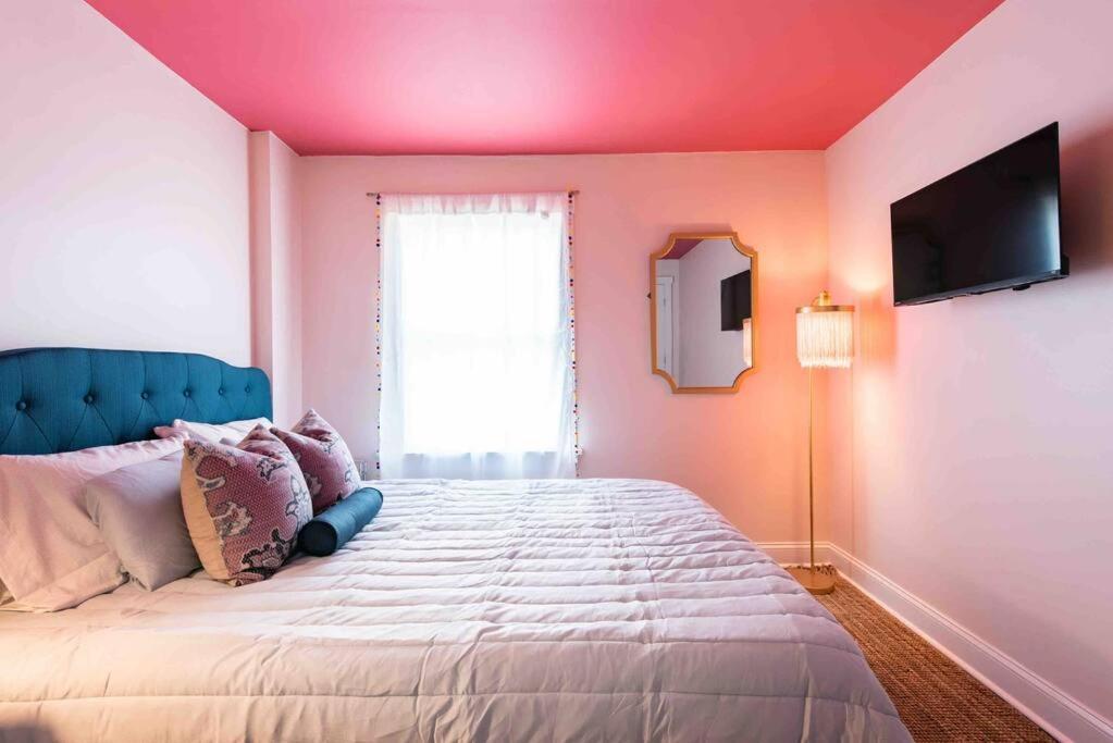 Blush And Bashful Germantown Two Bedroom Apartment Луисвилл Экстерьер фото