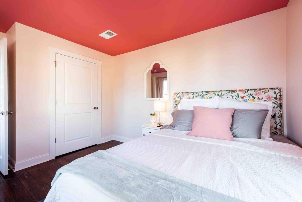 Blush And Bashful Germantown Two Bedroom Apartment Луисвилл Экстерьер фото